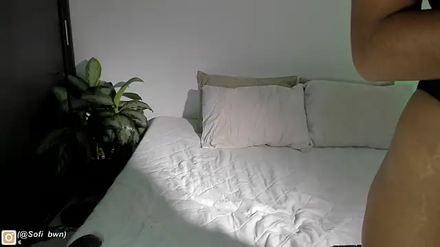 cintya brown online show from November 2025 08:19:02 PM