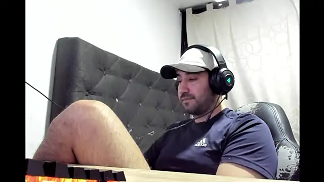 coolfriki online show from April 2026 04:15:02 PM