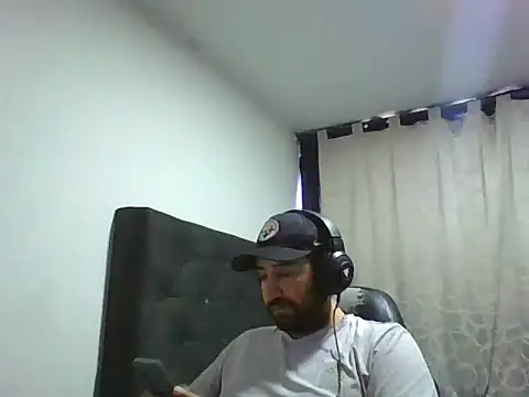 Snapshot of coolfriki chatting on June 2026 07:44:02 PM coolfriki online show from June 2026 07:44:02 PM