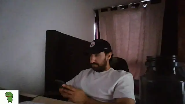 Snapshot of coolfriki chatting on July 2026 09:52:02 PM coolfriki online show from July 2026 09:52:02 PM