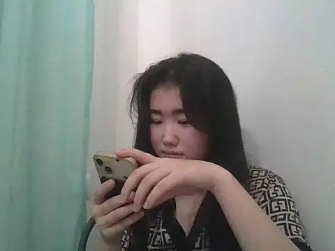 Snapshot of Zorivale chatting on February 2026 10:04:02 PM Zorivale online show from February 2026 10:04:02 PM