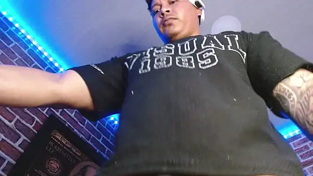 Snapshot of jordan_bigcock_ chatting on June 2026 12:32:02 AM jordan bigcock online show from June 2026 12:32:02 AM