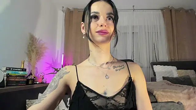 JacquelineHex online show from April 2026 02:05:01 AM