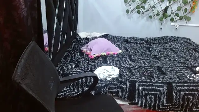 Melani ebony online show from March 2026 01:01:01 PM