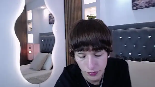 Emo Boy  online show from April 2026 08:25:02 PM