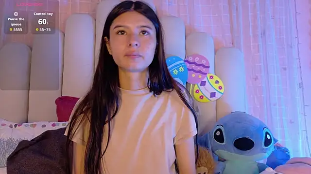 SweetRenata  online show from April 2026 01:31:02 PM