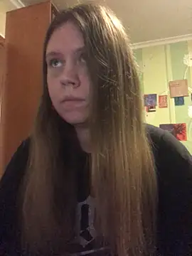 LunaVirelle online show from March 2026 04:32:01 PM