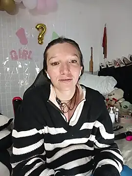 Lucy colee online show from April 2026 11:49:02 PM