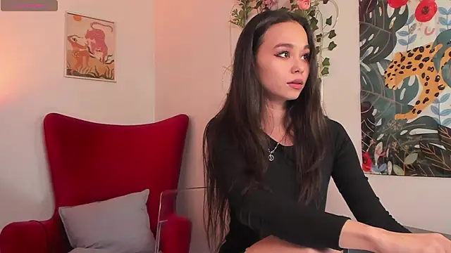 i am eva online show from October 2025 07:25:01 PM