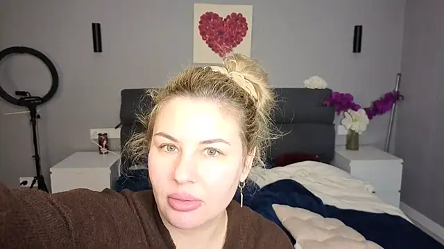 Passion-Blondy online show from March 2026 07:42:02 PM