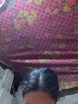 gio-thu online show from March 2026 12:11:01 PM