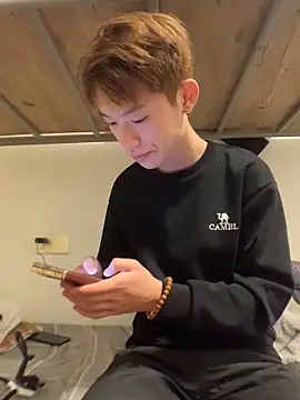 Snapshot of KK-cuteboy chatting on December 2025 10:20:02 AM KK-cuteboy online show from December 2025 10:20:02 AM