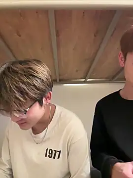 Snapshot of KK-cuteboy chatting on December 2025 10:46:02 AM KK-cuteboy online show from December 2025 10:46:02 AM