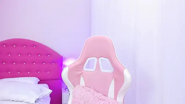 Juana miel online show from April 2026 07:58:02 PM