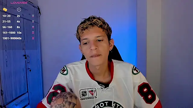 tylernova online show from April 2026 03:12:01 AM