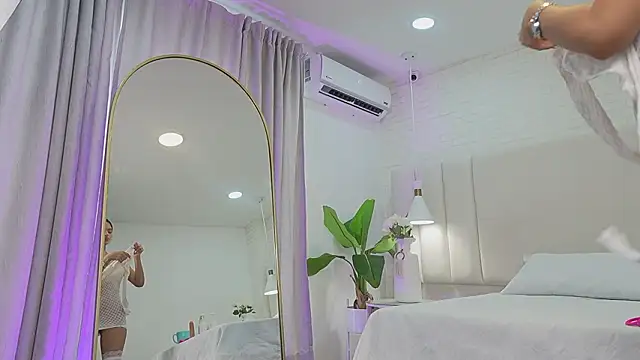 nina gb online show from March 2026 08:48:02 PM