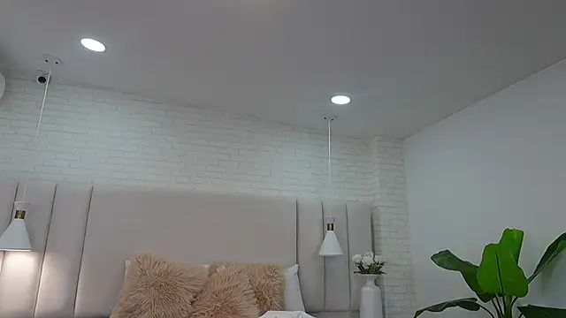 nina gb online show from April 2026 07:43:01 PM