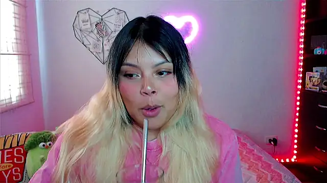 EllieMoonX online show from March 2026 09:40:01 PM