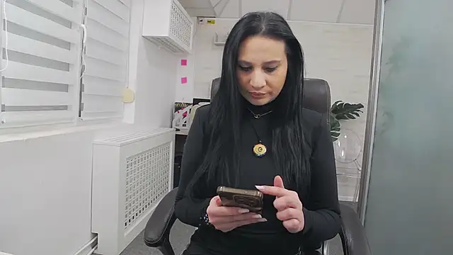 YaraXCox online show from February 2026 03:43:02 AM