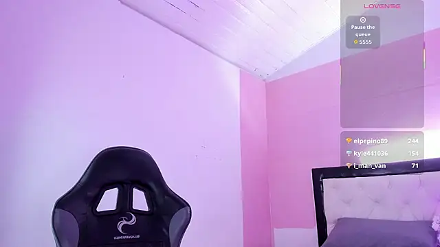 Barbieteeen online show from March 2026 05:38:01 PM