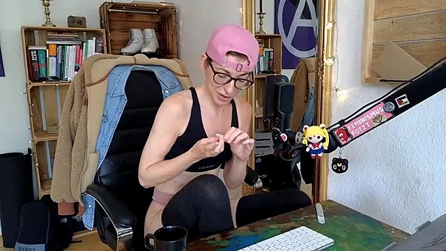 Antifistin online show from June 2026 09:33:02 AM