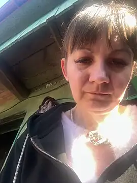 Butterfly8385 online show from March 2026 12:44:01 PM