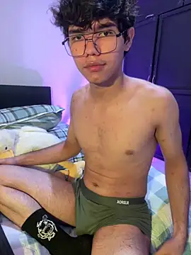 Snapshot of Im_Camii chatting on October 2025 06:23:01 PM Im Camii online show from October 2025 06:23:01 PM