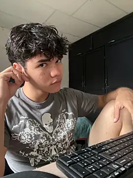 Snapshot of Im_Camii chatting on November 2025 07:39:02 PM Im Camii online show from November 2025 07:39:02 PM