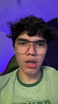 Snapshot of Im_Camii chatting on March 2026 04:40:02 PM Im Camii online show from March 2026 04:40:02 PM