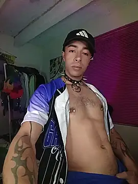 Snapshot of saenzjhonny chatting on October 2025 04:46:02 AM saenzjhonny online show from October 2025 04:46:02 AM