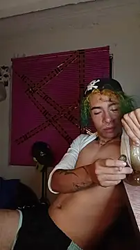 Snapshot of saenzjhonny chatting on October 2025 01:53:02 AM saenzjhonny online show from October 2025 01:53:02 AM