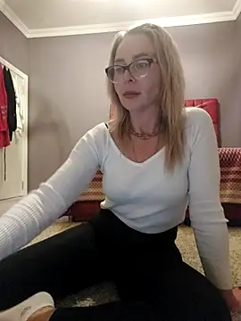 ElenabonyX online show from January 2026 03:27:01 PM