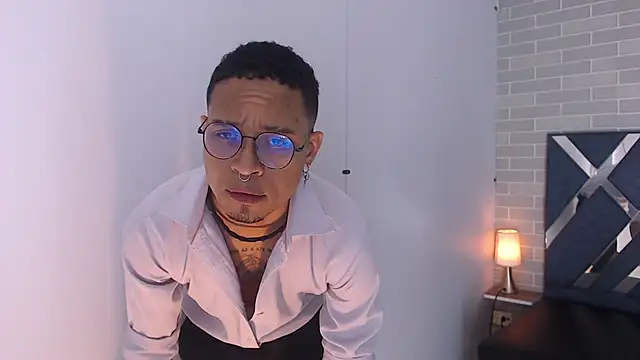 Jayden Morris online show from March 2026 07:10:02 PM