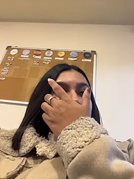 AlyssaRay online show from April 2026 11:40:02 AM