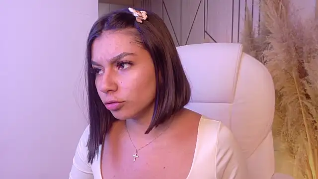 AlyssaRay online show from April 2026 07:58:02 PM