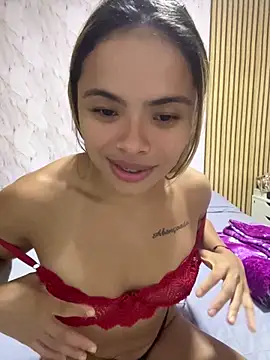 safadinhaquenteW online show from March 2026 06:47:01 PM