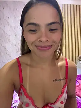 safadinhaquenteW online show from March 2026 02:39:02 AM