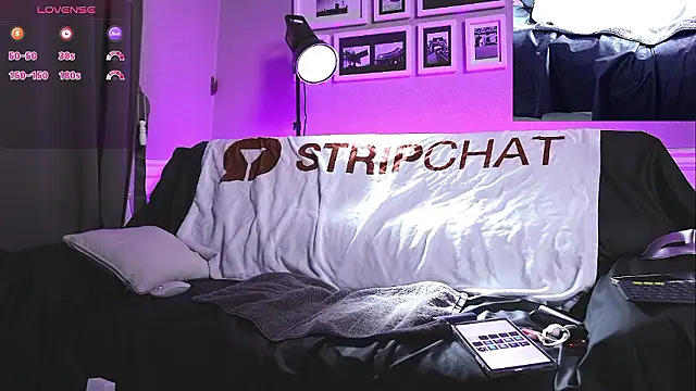 koreanboy2341 online show from March 2026 02:22:02 PM