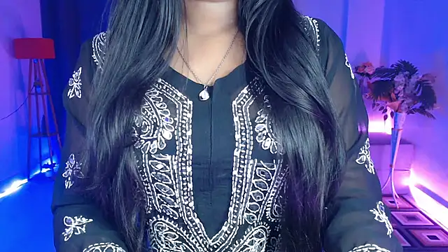 Rashiii  online show from February 2026 01:12:02 PM