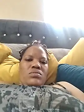 CaramelBoootie online show from February 2026 03:49:02 PM