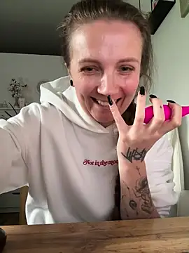 Amy  Leee  online show from May 2026 12:46:01 PM