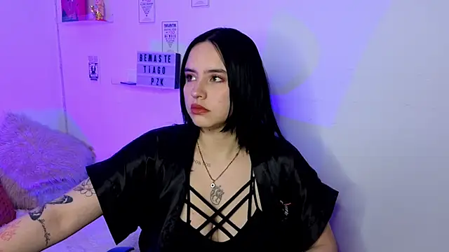 Emily Lindey online show from March 2026 05:56:01 AM