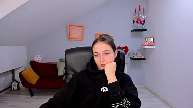 AnneWilsonn online show from February 2026 01:28:02 PM