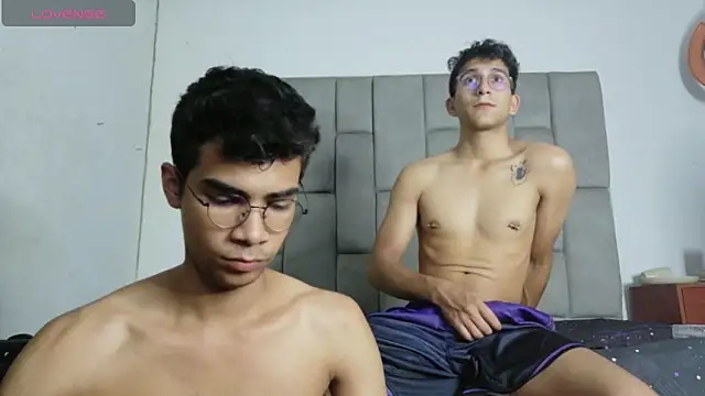 Desire4Duo online show from July 2026 09:33:01 AM