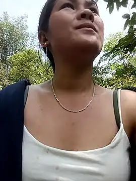 Lyssa-a online show from April 2026 07:05:01 AM