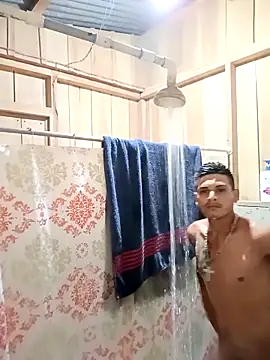 LuisMA2217 online show from October 2025 09:15:01 PM