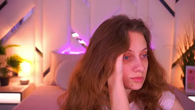 CuteeFoxy online show from March 2026 01:26:01 PM