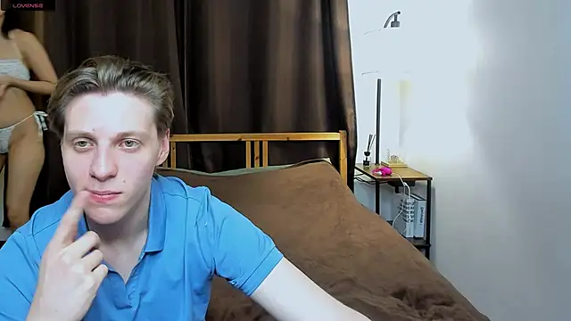 Blossomandbee online show from November 2025 10:11:02 PM