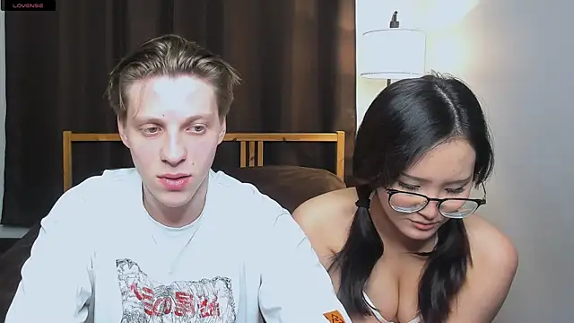 Blossomandbee online show from December 2025 12:07:01 AM