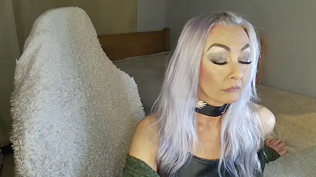 TheOGMiaMystique online show from February 2026 05:47:02 PM